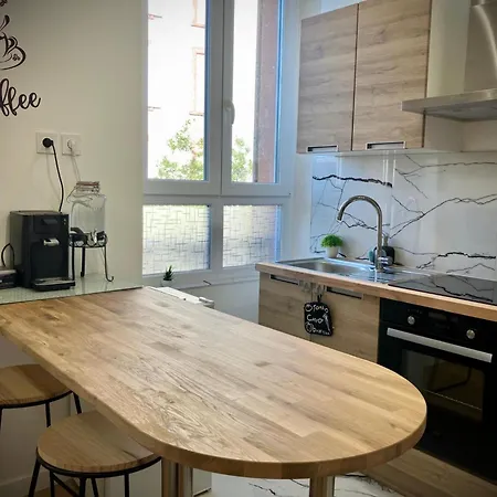 Apartament Paris City-le Raincy - Facing Station - 4 To 8 Pers Le Raincy